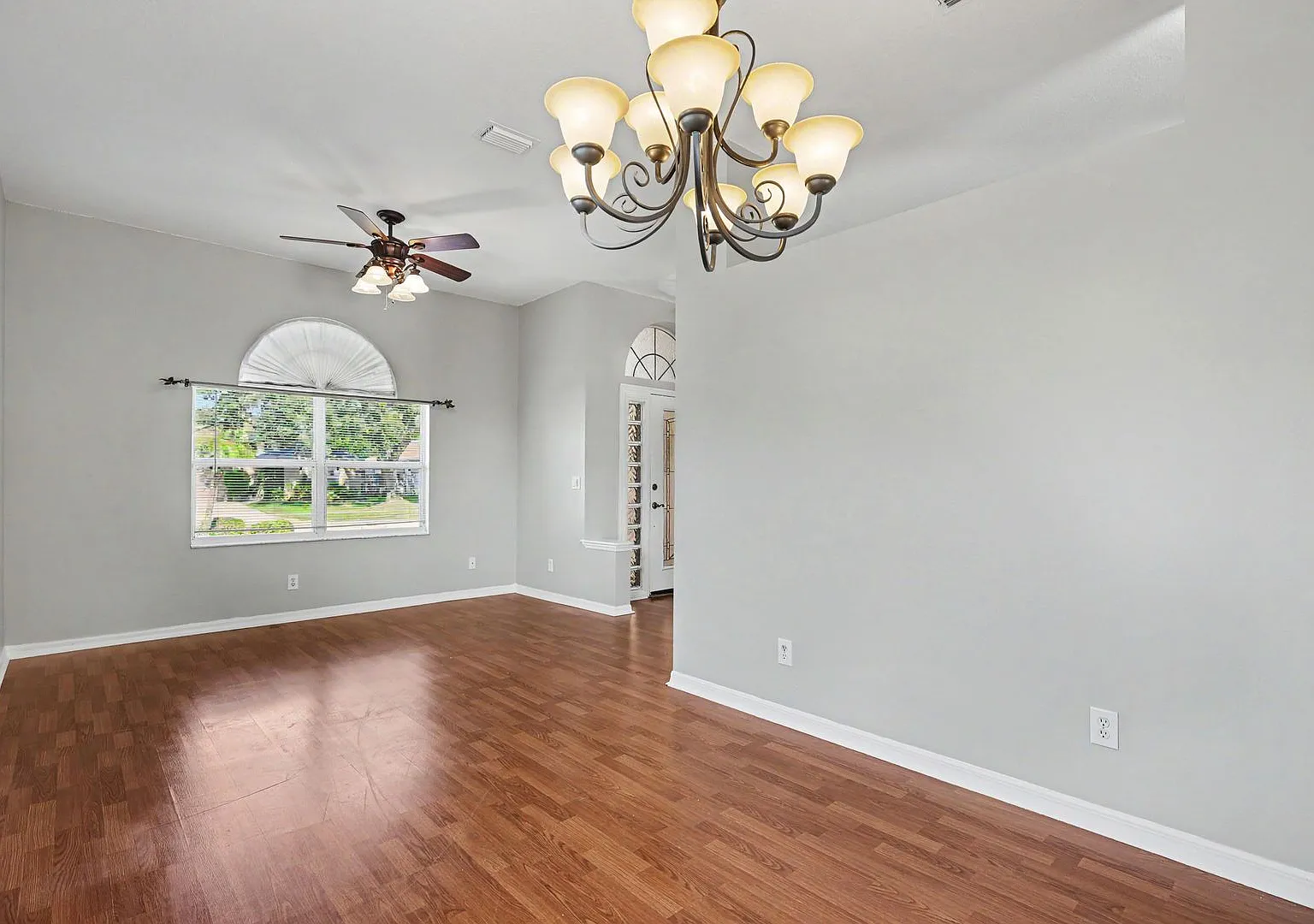Beautiful Pool home in Viera! — Photo 3