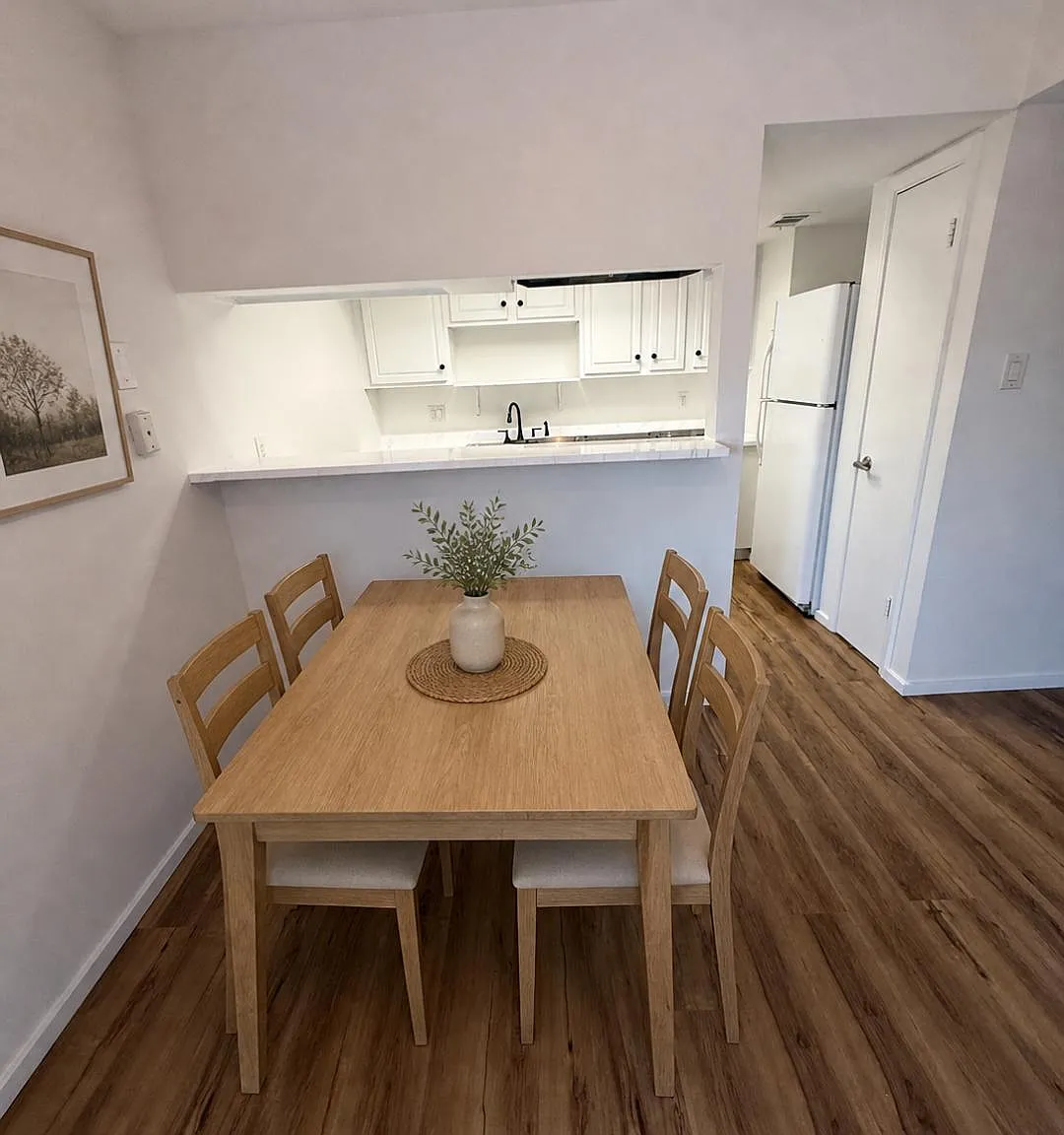 2 bed, 898 sqft, $1,300 — Photo 3