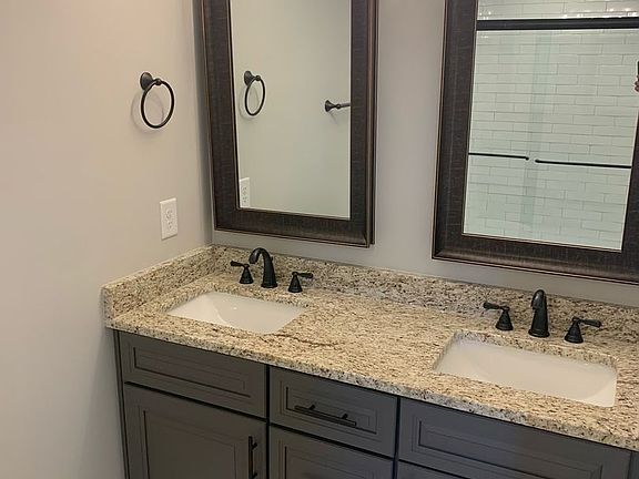 5th image of 885 E Baddour Pkwy #20