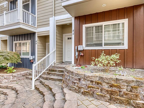 4th image of 4803 215th Ln SW Unit 45