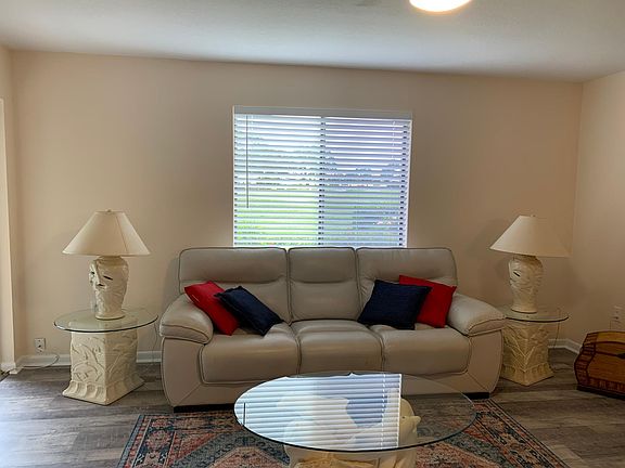 5th image of 5403 SE Miles Grant Rd Unit 108