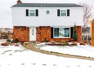 5091 Raintree Dr, Pittsburgh, PA 15236