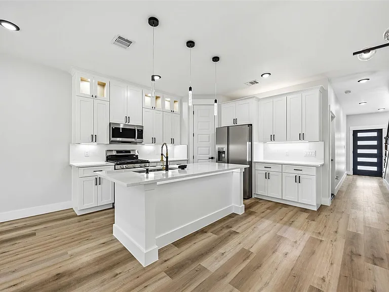 1084 Junell St #A — Photo 11