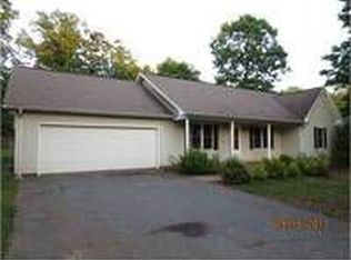 1130 Rollingwood Dr, Claremont, NC 28610