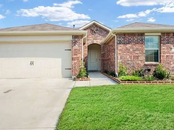 1305 Stuarts Forest Dr, Denton, TX 76207