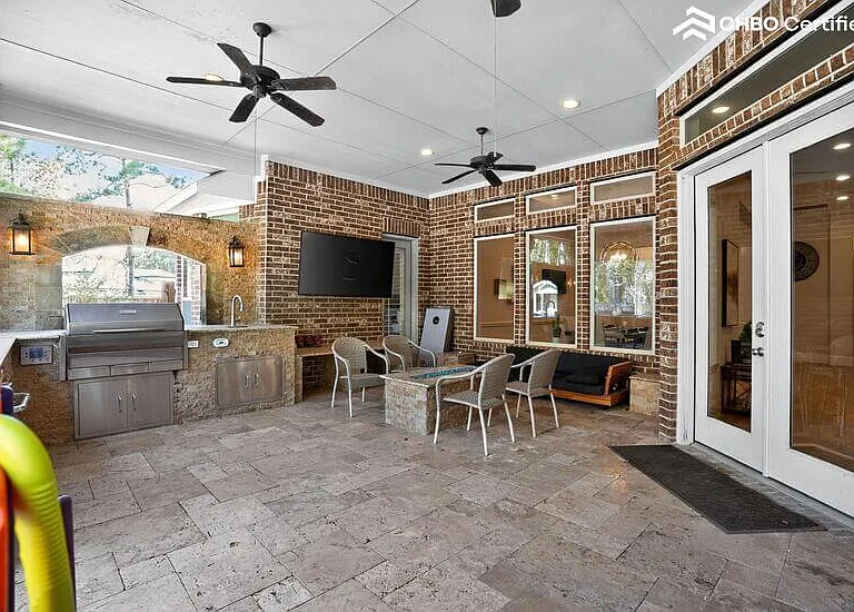 Covered patio with outdoor kitchen