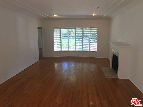 3rd image of 333 N Flores St