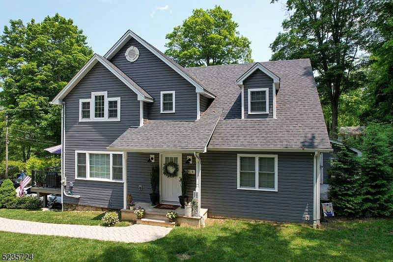 1st image of 118 Cedar Dr