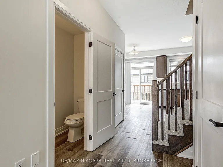 461 Blackburn Dr — Photo 12