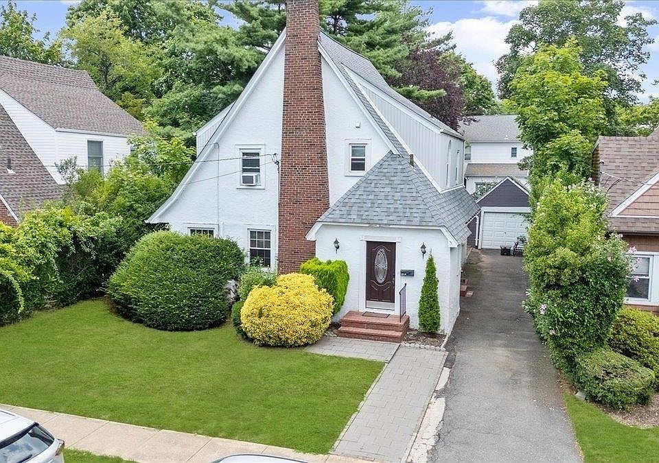 1st image of 1514 Moffitt Avenue