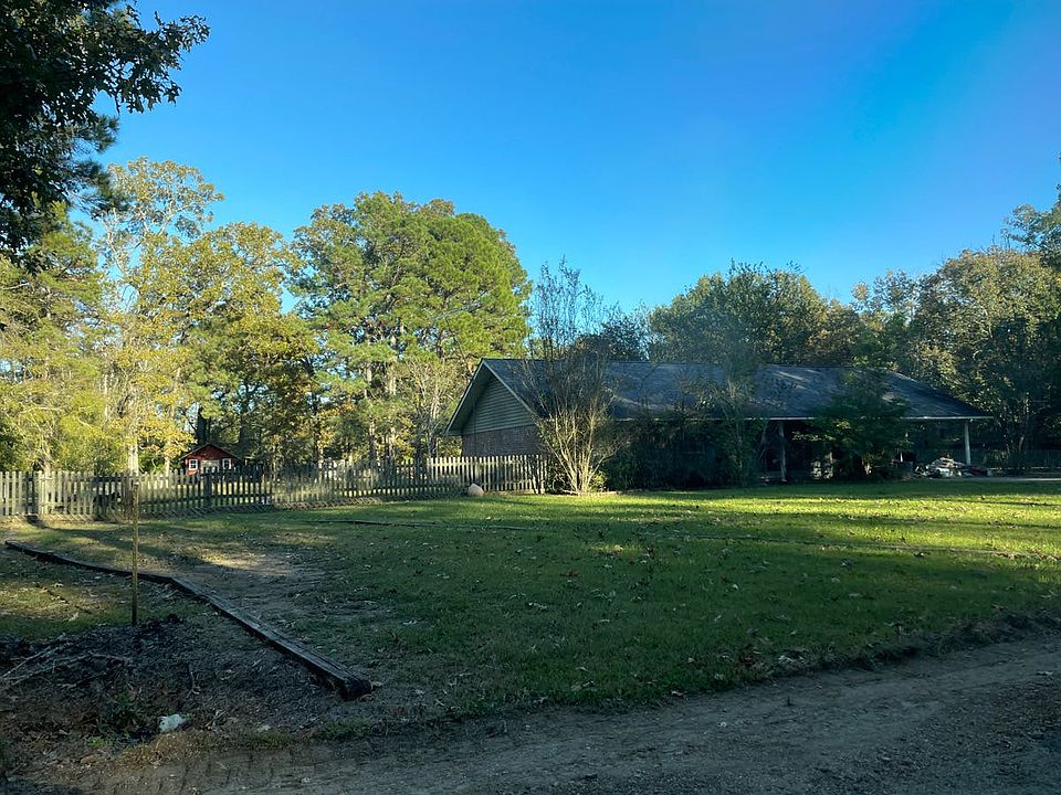 2nd image of 2 D Newcomb Rd