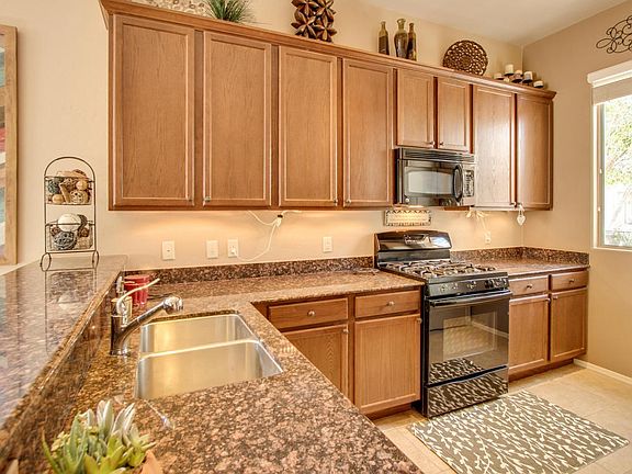 4th image of 10409 S Painted Mare Dr