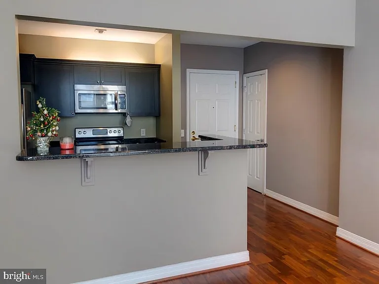 1600 Arch St #1910 — Photo 11