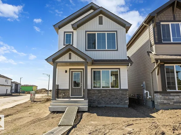 1605 210a St, Edmonton, AB T6M 3E1