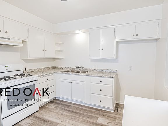 5th image of 15456 Vanowen St #3