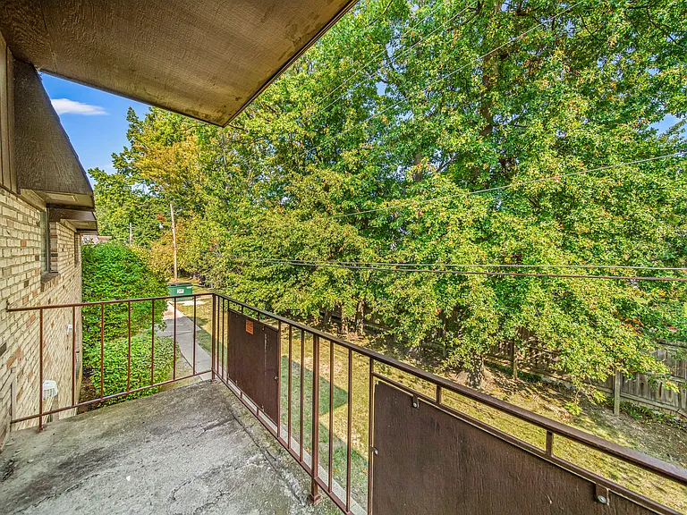 Heatherstone Apartments — Photo 75