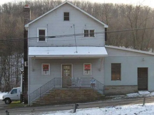 588 Hyasota Hill Rd, Hollsopple, PA 15935