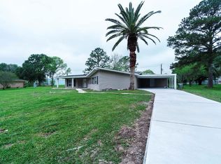 2118 Kelly Dr, Pearland, TX 77581