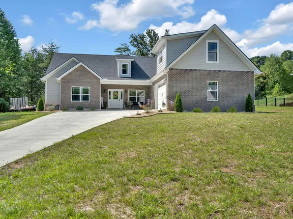 209 Bedford Cir, Greeneville, TN 37743