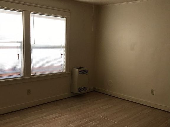 5th image of 3057 Leeward Ave APT 13