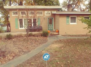 913 Circle Dr, Bethalto, IL