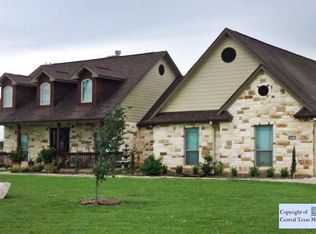 1685 N Link Rd, Seguin, TX 78155