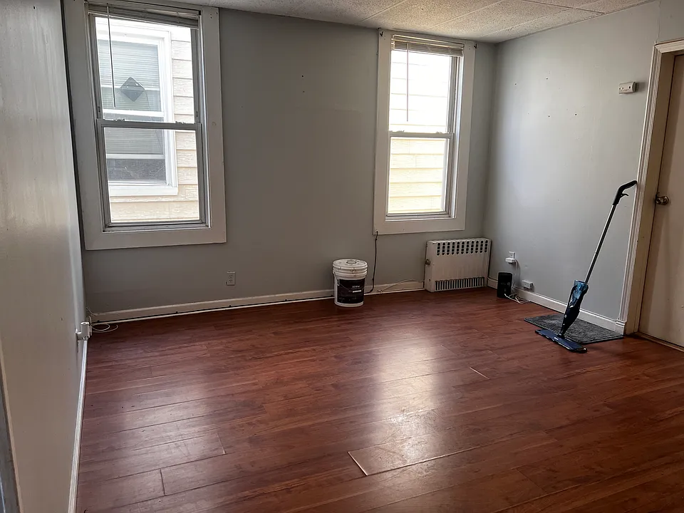 9122 Newkirk Ave #2