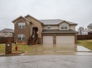 601 East Sugarmill Court, Ozark, MO 65721