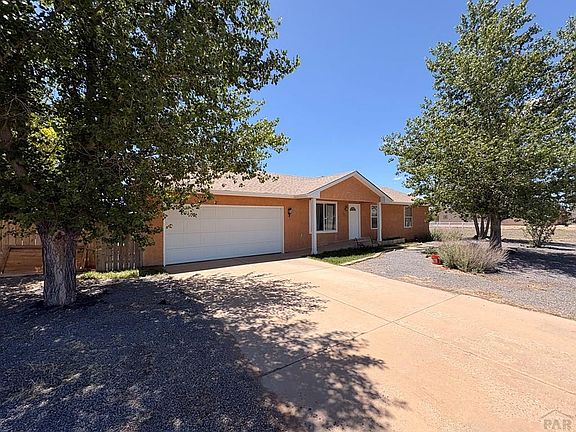 5th image of 230 Calle De Camelia Dr
