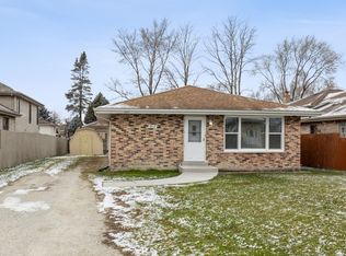 8612 S 78th Ct, Justice, IL 60458