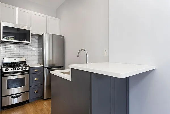 Rented by Bold New York | media 51