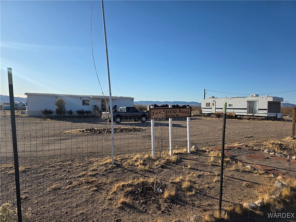 2885 S Pine Road, Golden Valley, AZ 86413 | Zillow