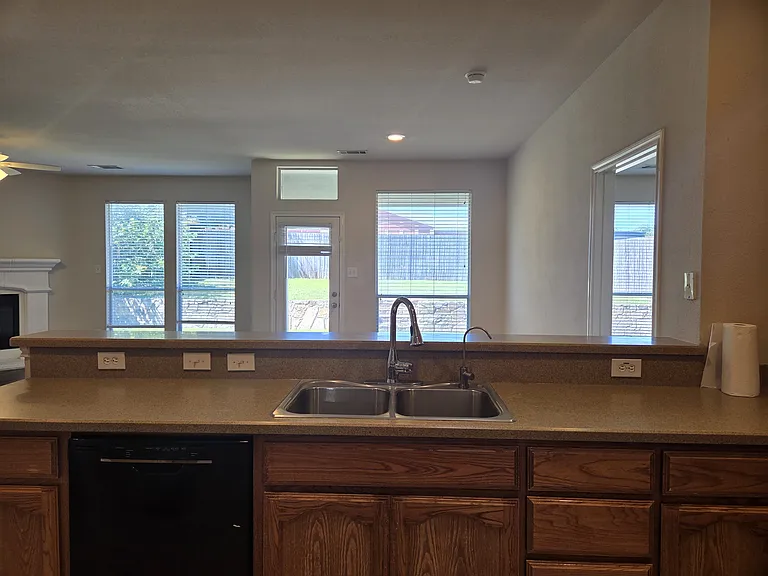 6037 Horse Trap Dr — Photo 12