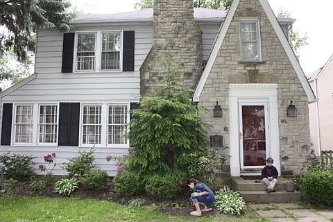 2nd image of 53 Aldrich Rd