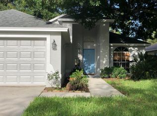 1906 Kettler Dr, Lutz, FL 33559