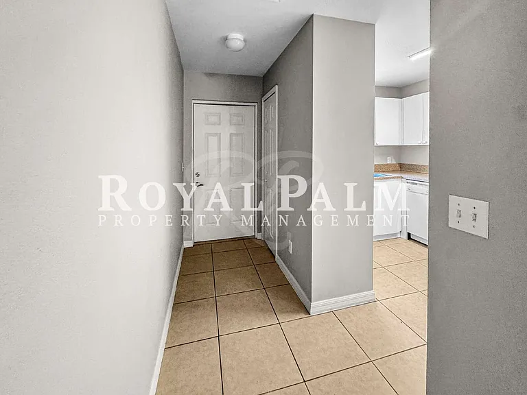 1321 SE 8th Ave #5 — Photo 14