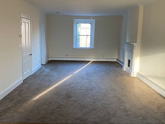 2nd image of 98 Grand St #3