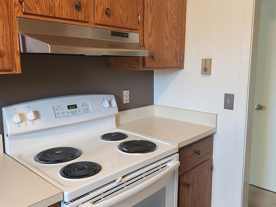 1 Pine St Peterborough NH Zillow