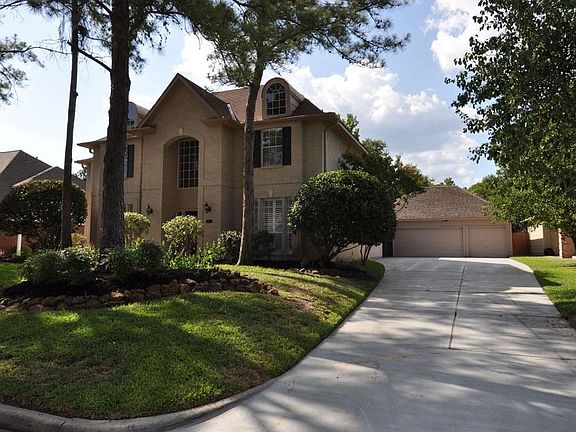 2nd image of 2814 Evergreen Cliff Trl