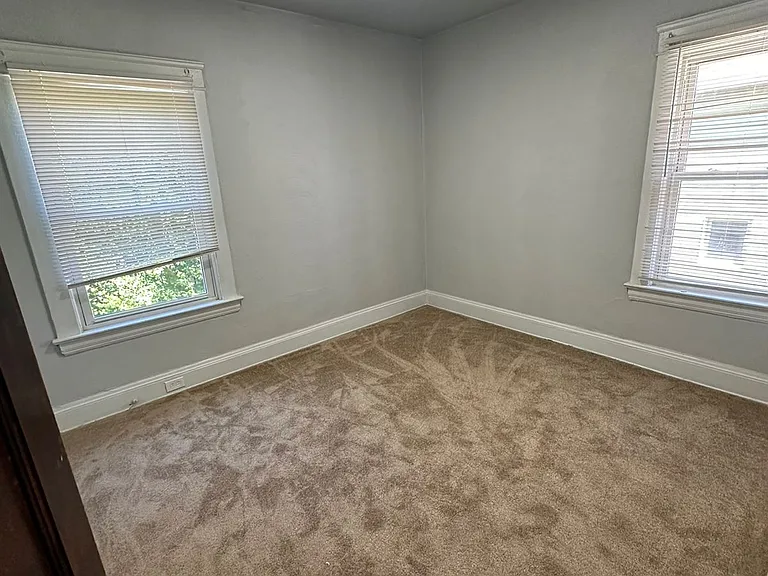 12341 Chesterfield Ave #UP — Photo 5
