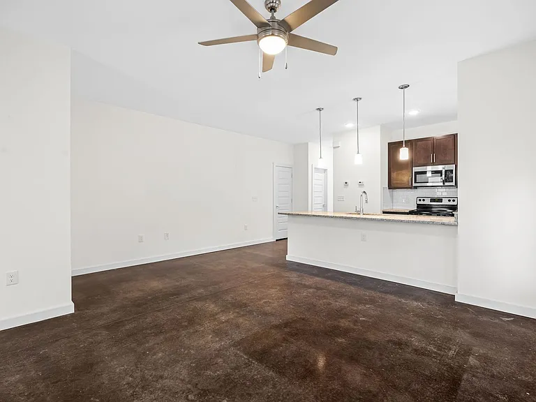 1206 Porter St — Photo 7