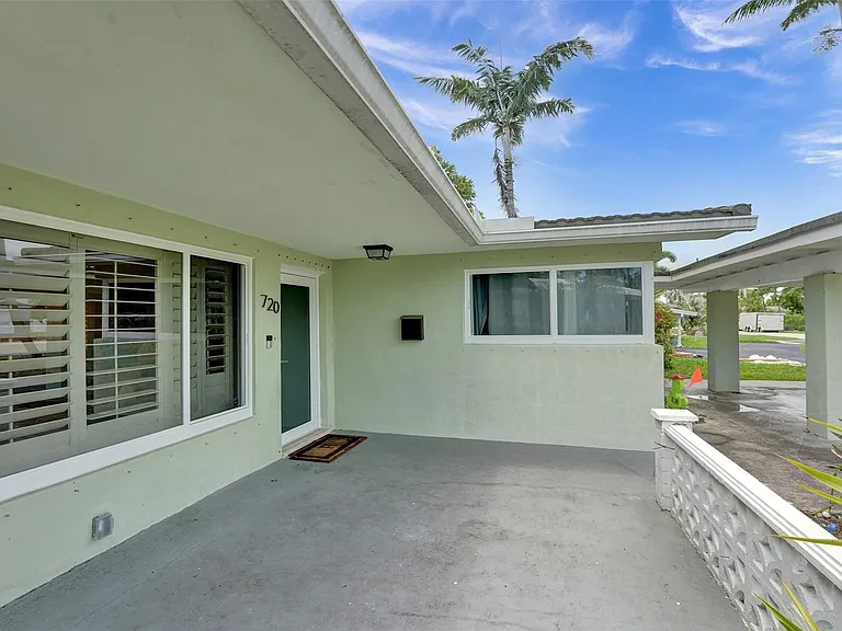720 NW 29th Ct — Photo 21