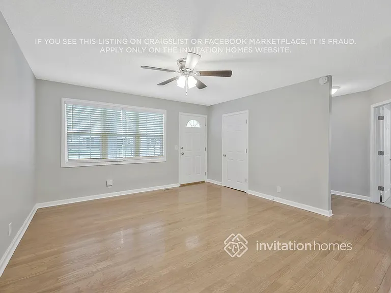 302 Nix Dr — Photo 3