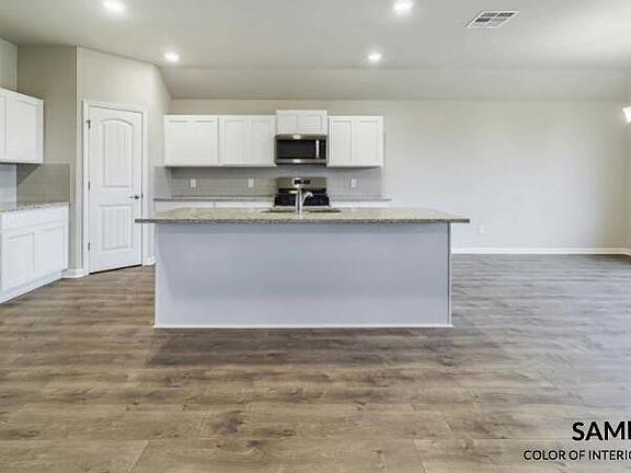 5th image of 207 Creek View Dr