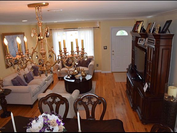 4th image of 146 Fairfield St