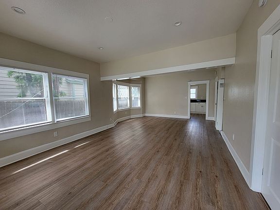 5th image of 533 Daisy Ave #537