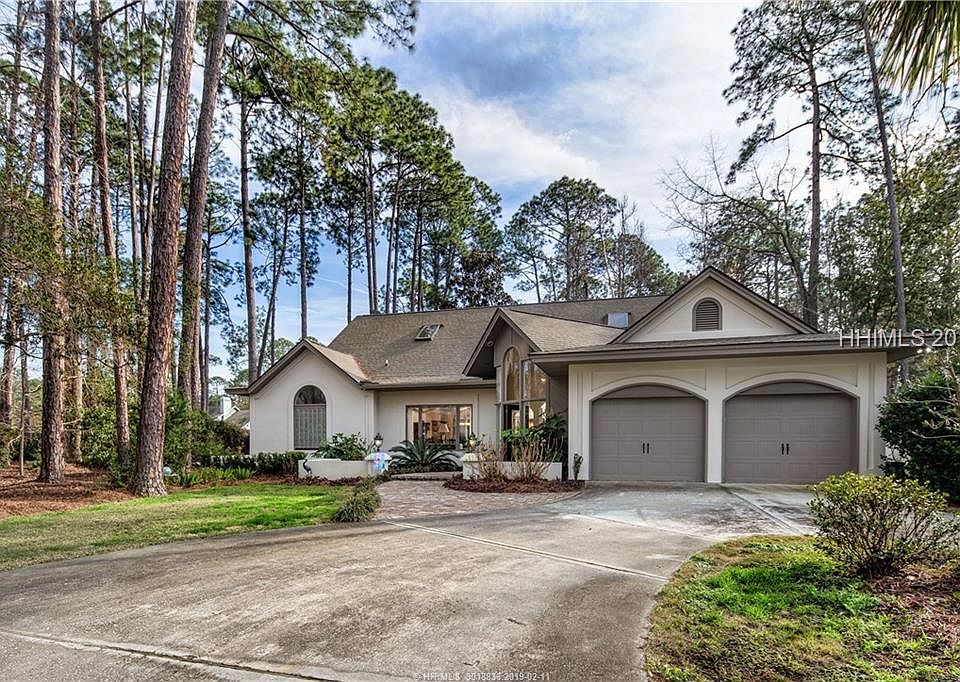 1st image of 11 Sweetwater Ln