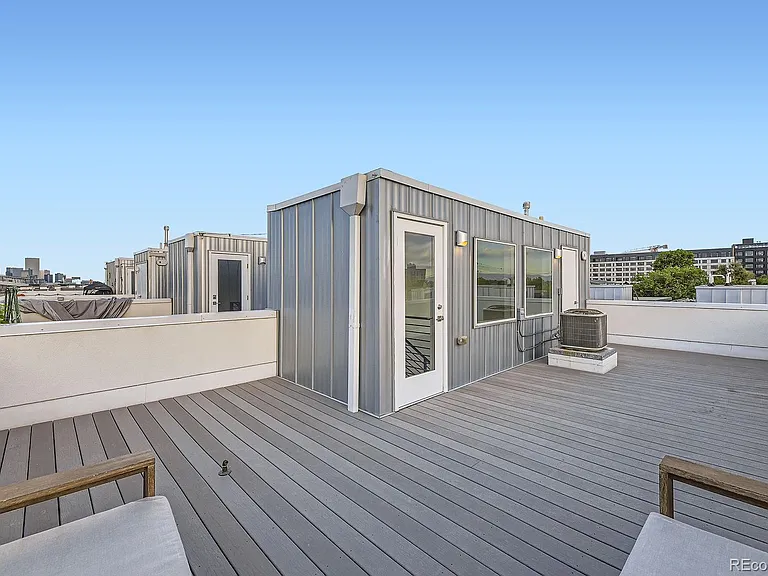 1612 Irving St #4 — Photo 22