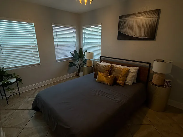 3117 W Cypress St — Photo 11