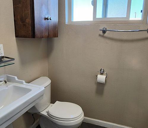 5th image of 2556 Chicago St Unit 2